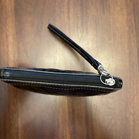 Coach Zip Wristlet Signature Patent Leather Small Black - Picture 6 of 13